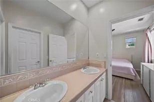 26811 Brookhollow Dr, Valencia, CA 91355 - Photo 20