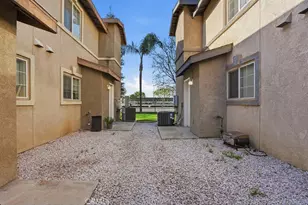 600 Hosking, Bakersfield, CA 93307 - Photo 6
