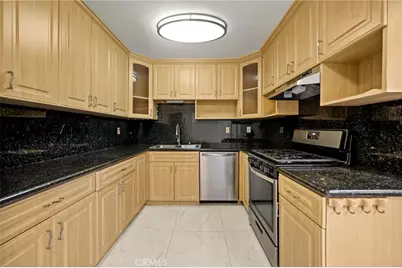 5115 Kester #7, Sherman Oaks, CA 91403 - Photo 12