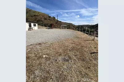 17559 Sierra Highway, Canyon Country, CA 91351 - Photo 32