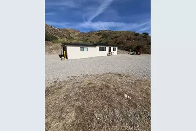 17559 Sierra Highway, Canyon Country, CA 91351 - Photo 2