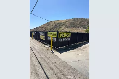 17559 Sierra Highway, Canyon Country, CA 91351 - Photo 4