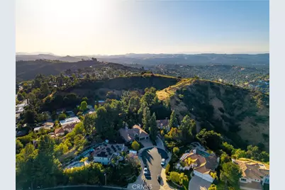 21212 Stoneford Court, Topanga, CA 90290 - Photo 40