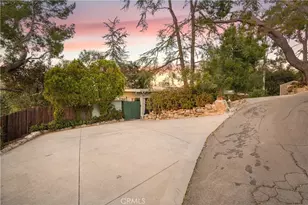 3582 Elm Dr, Calabasas, CA 91302 - Photo 2
