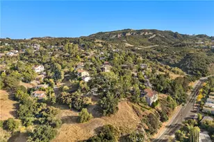 3582 Elm Dr, Calabasas, CA 91302 - Photo 44