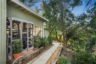3582 Elm Dr, Calabasas, CA 91302 - Photo 28