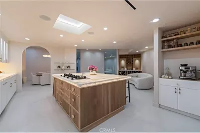 8045 Mulholland Drive, Los Angeles, CA 90046 - Photo 8