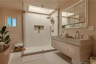 8045 Mulholland Dr, Los Angeles, CA 90046 - Photo 24