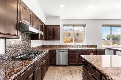 658 E Lago Lindo Rd, Palmdale, CA 93550 - Photo 36