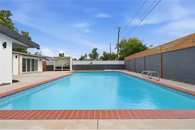 10415 Bevis Avenue, Mission Hills (San Fernando), CA 91345 - Photo 22