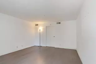 10660 Wilshire Blvd, Los Angeles, CA 90024 - Photo 30