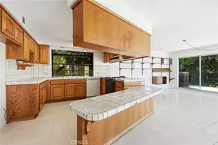 15407 Stonewood Terrace, Sherman Oaks, CA 91403 - Photo 12