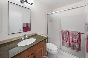 20008 Ave Of The Oaks, Newhall, CA 91321 - Photo 24