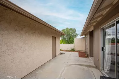 20008 Avenue Of The Oaks, Newhall, CA 91321 - Photo 8