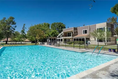 20008 Avenue Of The Oaks, Newhall, CA 91321 - Photo 30