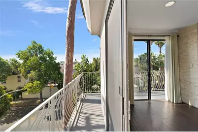 152 S Oakhurst Drive #304, Beverly Hills, CA 90212 - Photo 6
