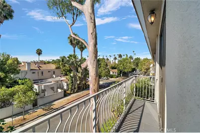 152 S Oakhurst Drive #304, Beverly Hills, CA 90212 - Photo 22