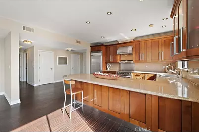 152 S Oakhurst Drive #304, Beverly Hills, CA 90212 - Photo 8