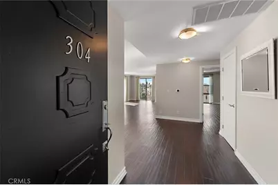 152 S Oakhurst Drive #304, Beverly Hills, CA 90212 - Photo 1