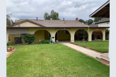 8221 Greenbush, Panorama City, CA 91402 - Photo 1