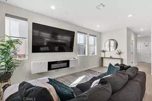 13423 W Saddle Rock Pl, Sylmar, CA 91342 - Photo 8