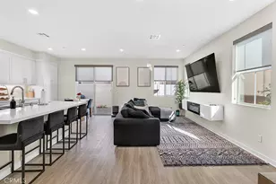 13423 W Saddle Rock Pl, Sylmar, CA 91342 - Photo 2
