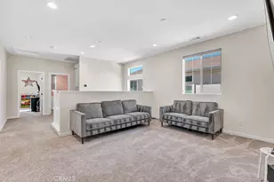 13423 W Saddle Rock Pl, Sylmar, CA 91342 - Photo 24