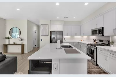 13423 W Saddle Rock Place, Sylmar, CA 91342 - Photo 12