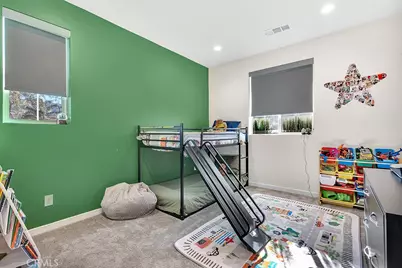 13423 W Saddle Rock Place, Sylmar, CA 91342 - Photo 22