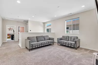 13423 W Saddle Rock Place, Sylmar, CA 91342 - Photo 26