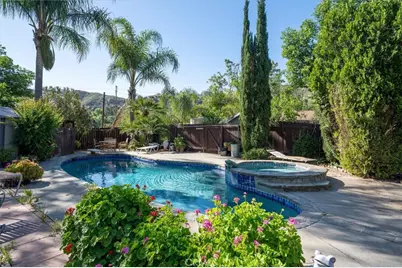 28717 Bouquet Canyon, Saugus, CA 91390 - Photo 6