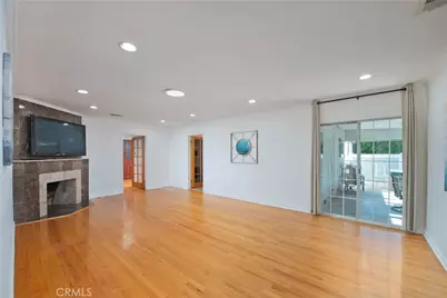 13608 Bassett, Los Angeles, CA 91405 - Photo 34
