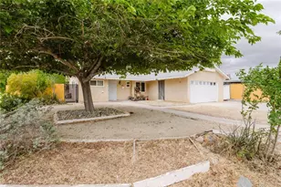 45303 6th St, Lancaster, CA 93535 - Photo 2