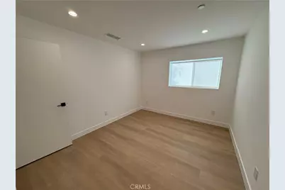 14165 Calvert Street, Van Nuys, CA 91401 - Photo 8