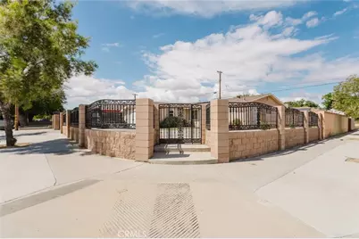 45437 Andale Avenue, Lancaster, CA 93535 - Photo 2