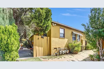 15212 Victory Blvd, Van Nuys, CA 91411 - Photo 14