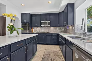 257 Windrose Ct, Newbury Park, CA 91320 - Photo 10