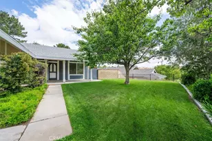 21735 Whey, Saugus, CA 91350 - Photo 2