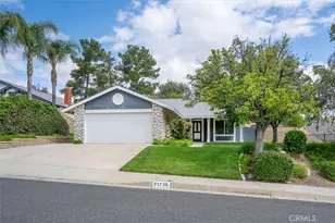 21735 Whey, Saugus, CA 91350 - Photo 1