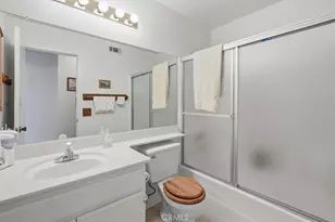 21735 Whey, Saugus, CA 91350 - Photo 30