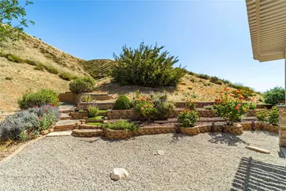 9251 Elizabeth Lake, Leona Valley, CA 93551 - Photo 38