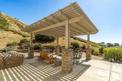 9251 Elizabeth Lake, Leona Valley, CA 93551 - Photo 32