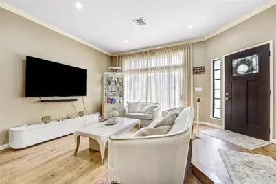 20737 Roscoe Boulevard #203, Winnetka, CA 91306 - Photo 8