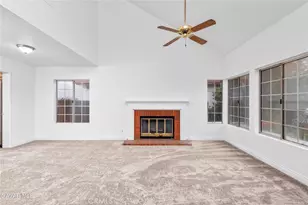 37450 Yorkshire, Palmdale, CA 93550 - Photo 4