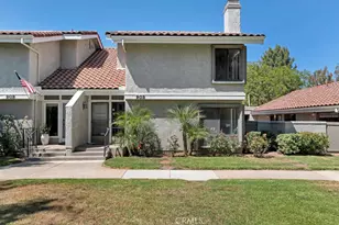 905 Thistlegate, Oak Park, CA 91377 - Photo 1