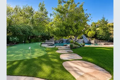 30024 Valley Glen Street, Castaic, CA 91384 - Photo 8