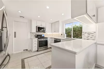 7620 Rudnick Avenue, Canoga Park, CA 91304 - Photo 16