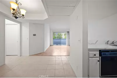 7640 Oso Avenue #316, Winnetka, CA 91306 - Photo 6