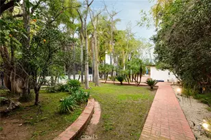 22723 Erwin, Woodland Hills, CA 91367 - Photo 46