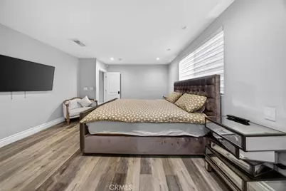 7108 Colbath, Van Nuys, CA 91405 - Photo 32